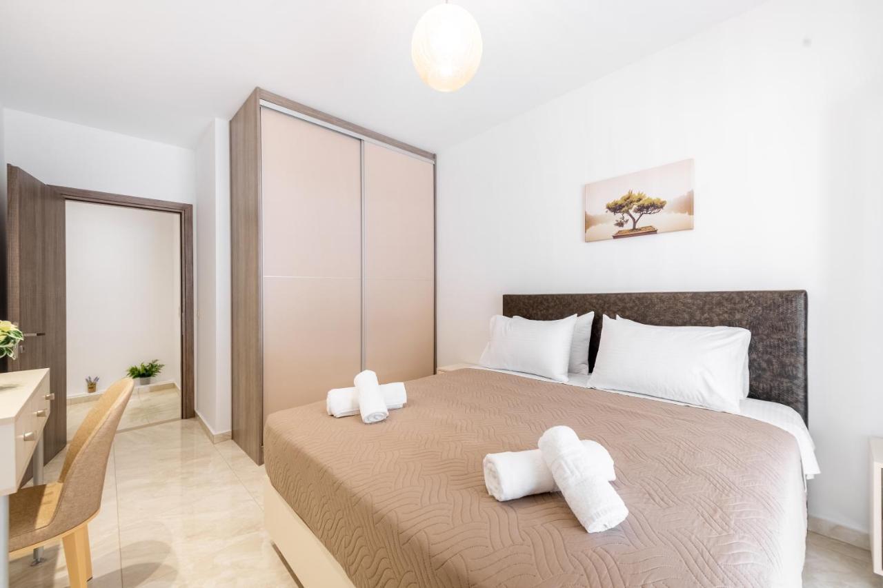 4You Luxury Apartments By Keyplanner Moraitika Bagian luar foto