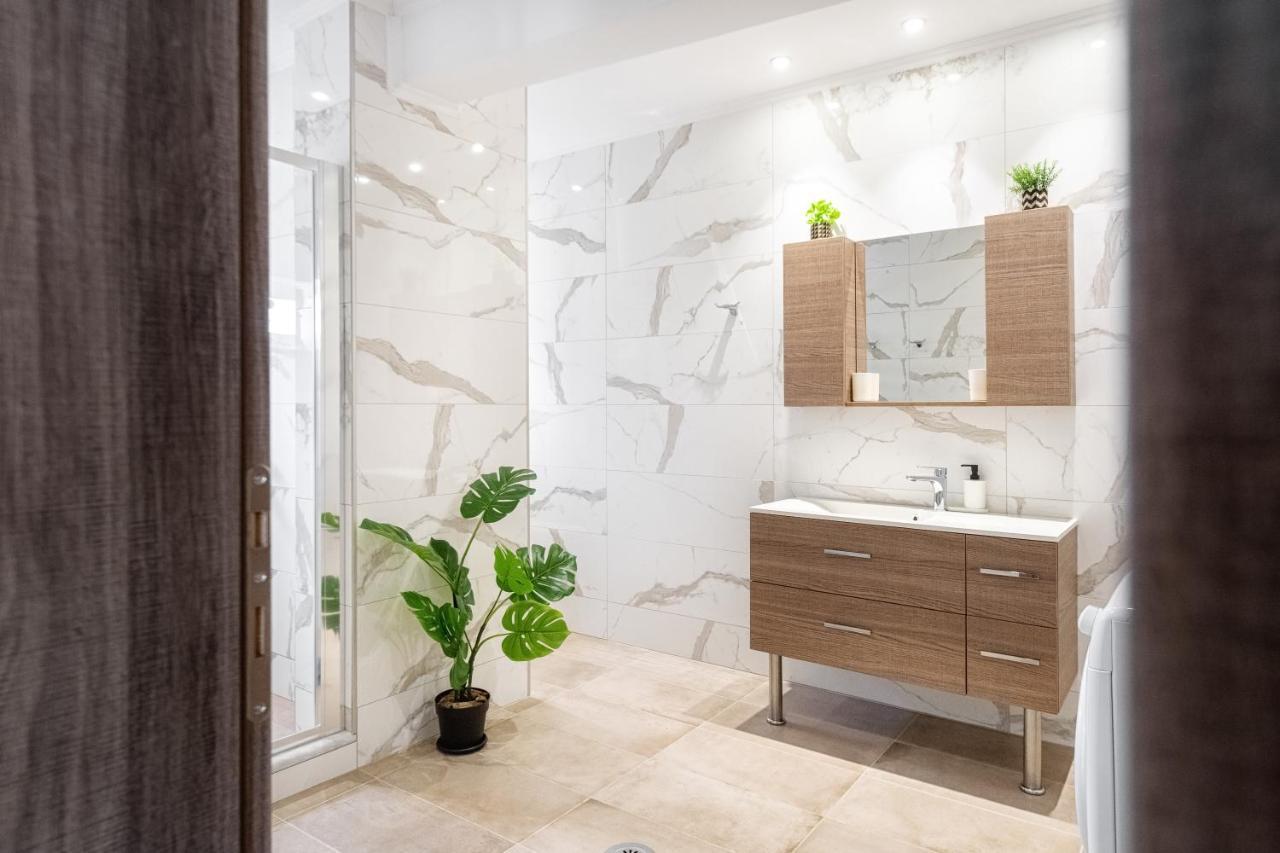 4You Luxury Apartments By Keyplanner Moraitika Bagian luar foto