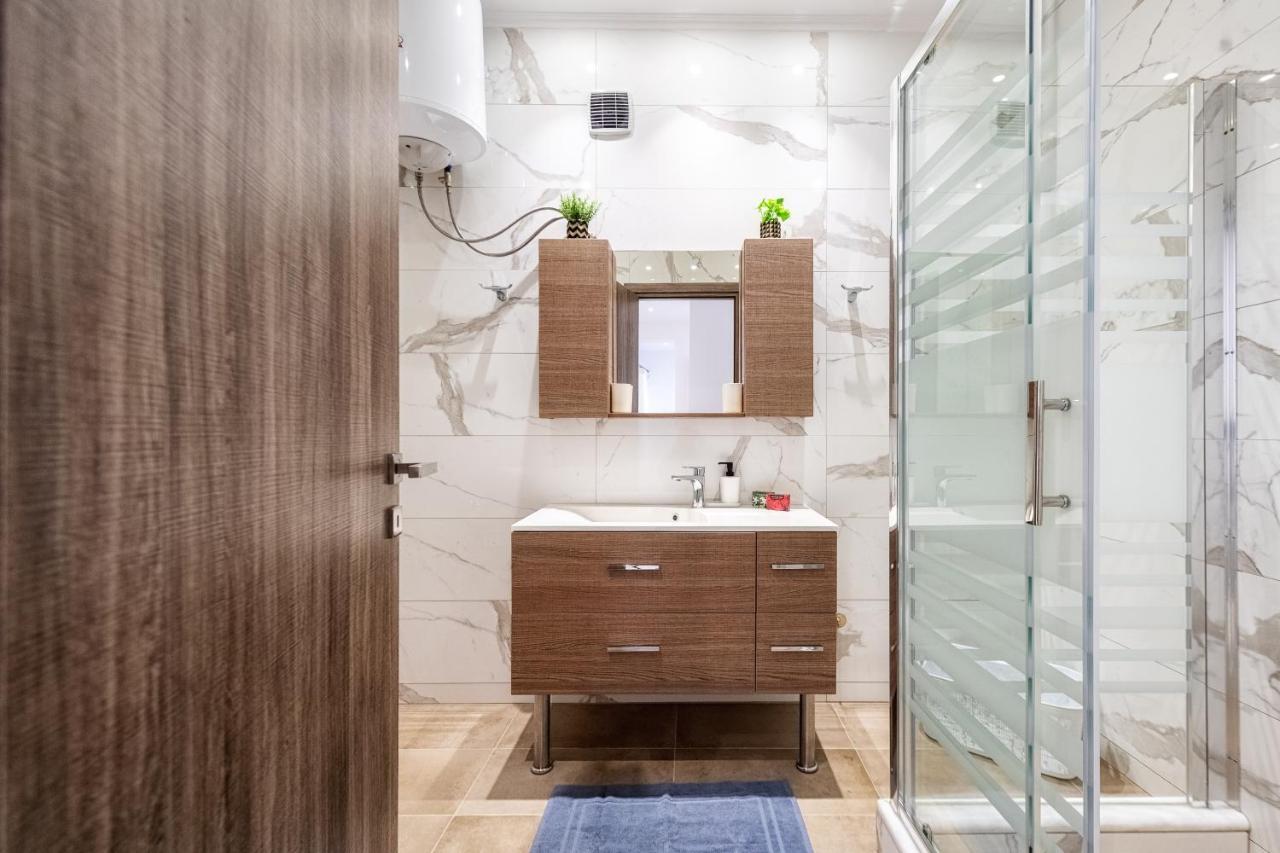 4You Luxury Apartments By Keyplanner Moraitika Bagian luar foto
