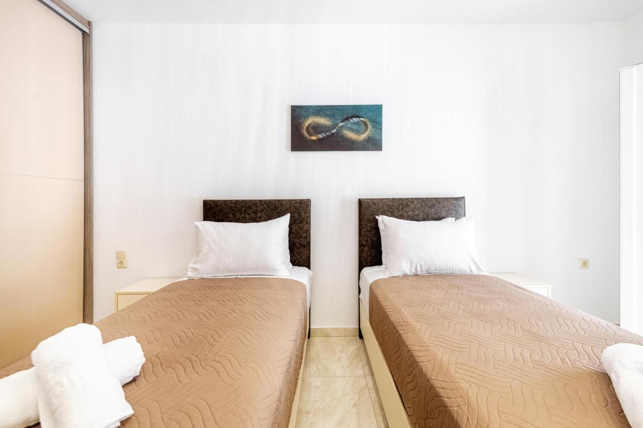 4You Luxury Apartments By Keyplanner Moraitika Bagian luar foto